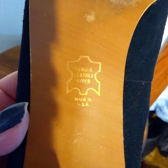 Selby Black Leather Suede Kitten Heel Vintage Gold toe Acc. Elegant Neutral Sz.8 - Picture 13 of 14